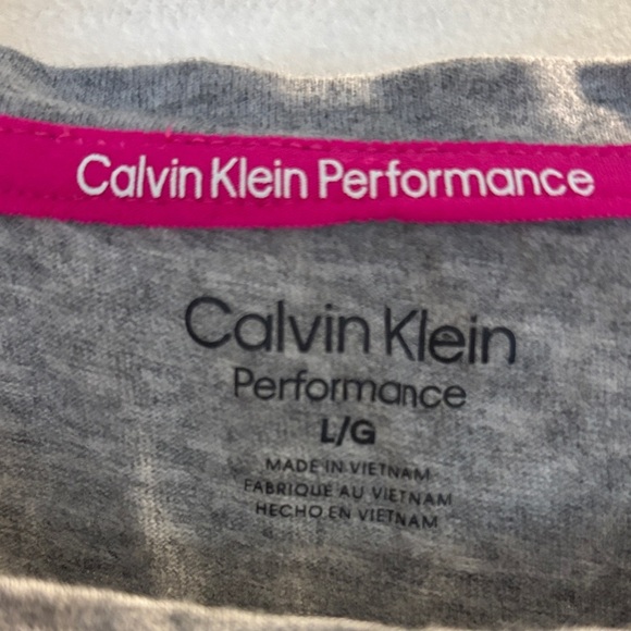 Calvin Klein Heather Gray T-Shirt - Picture 2 of 3